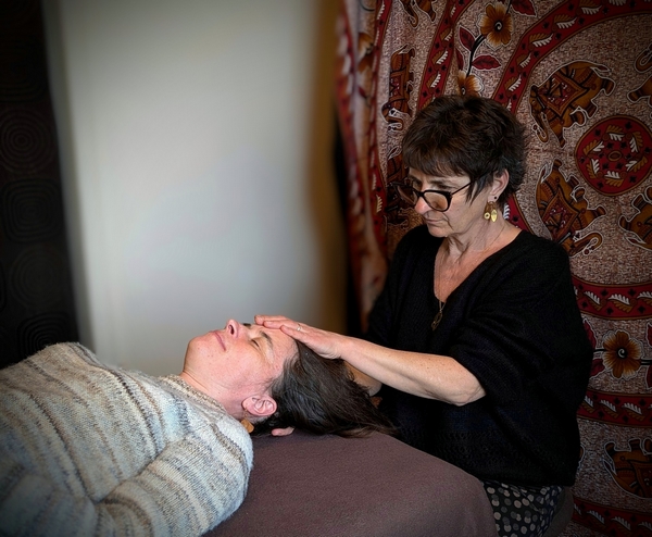 Bienfaits de la fasciathérapie : réduction du stress, soulagement des douleurs, libération des tensions – accompagnement psychocorporel à Précy-sur-Oise